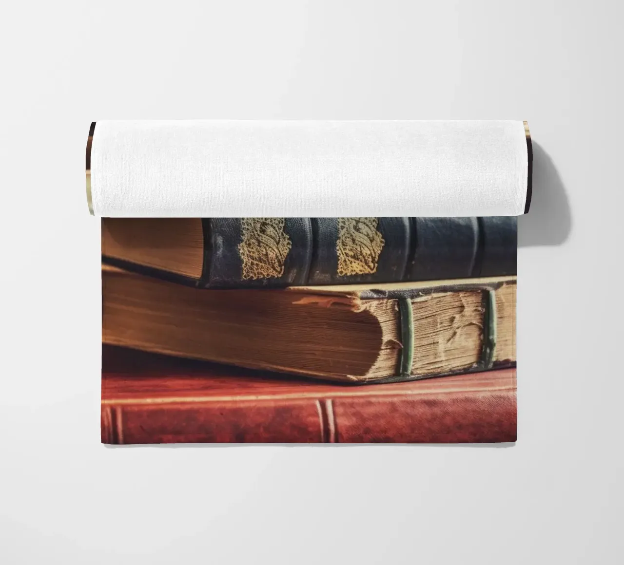 Old Books No 1 telo mare da treechild