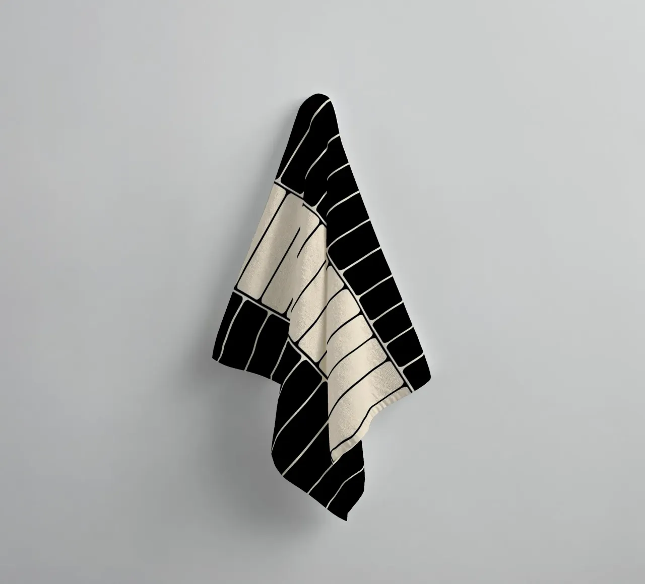 Black and white moody flow asciugamano da bagno da TijanaArtStudio88