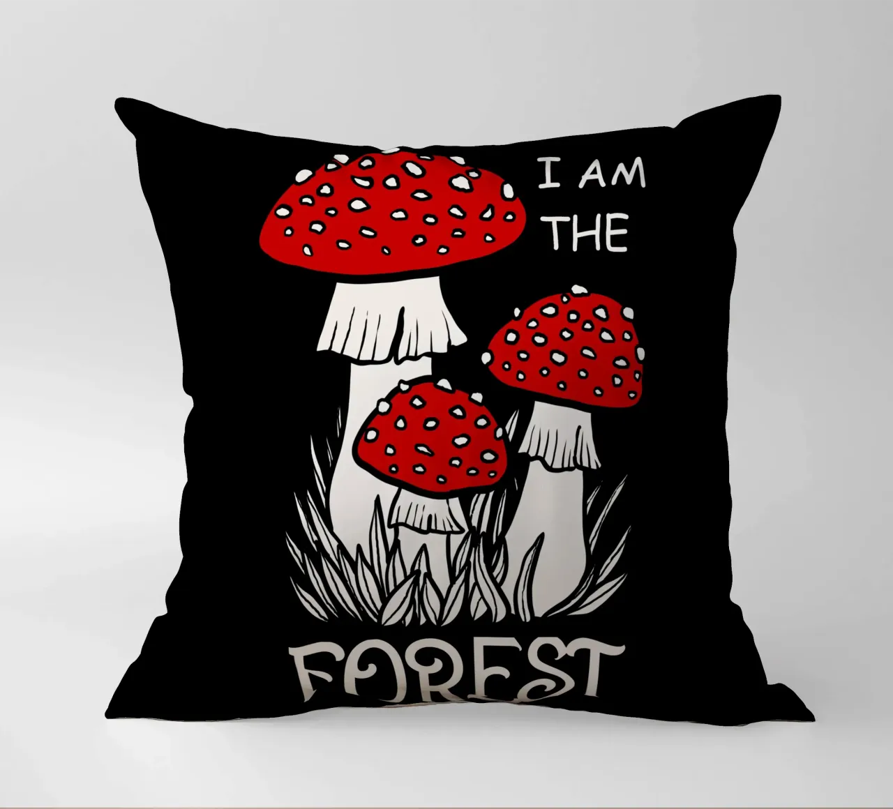 I am the forest Red mushrooms cuscino da TijanaArtStudio88