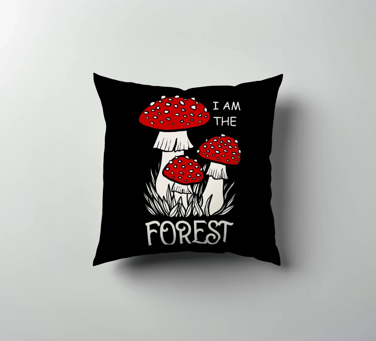 I am the forest Red mushrooms cuscino da TijanaArtStudio88