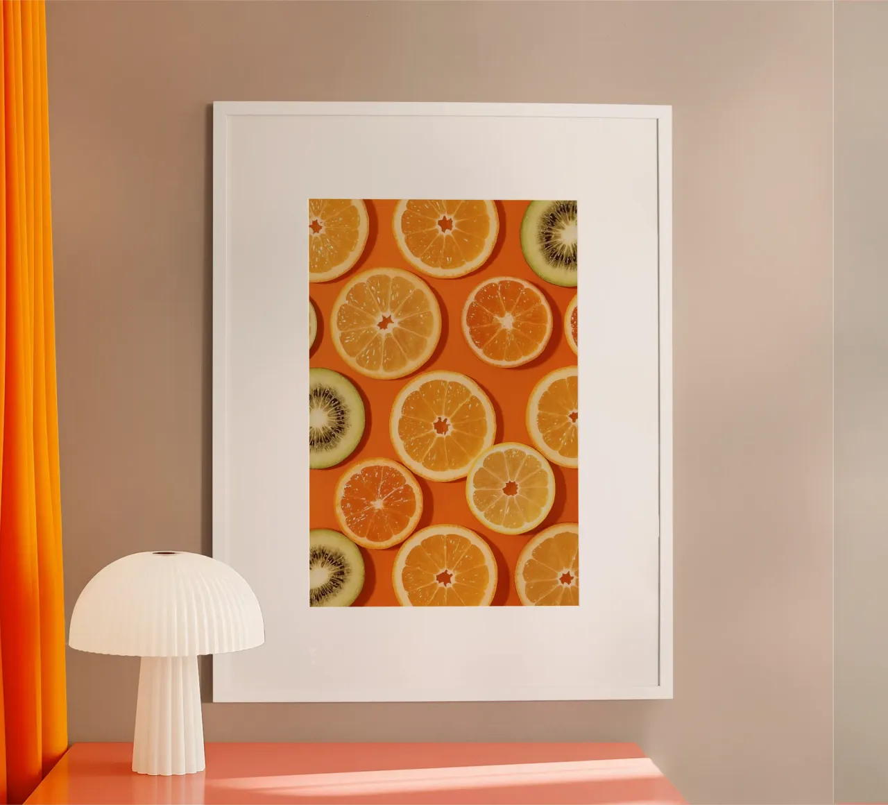 Arance a fette Limoni e Kiwi su sfondo arancione poster con telaio in legno da DesignDoodle