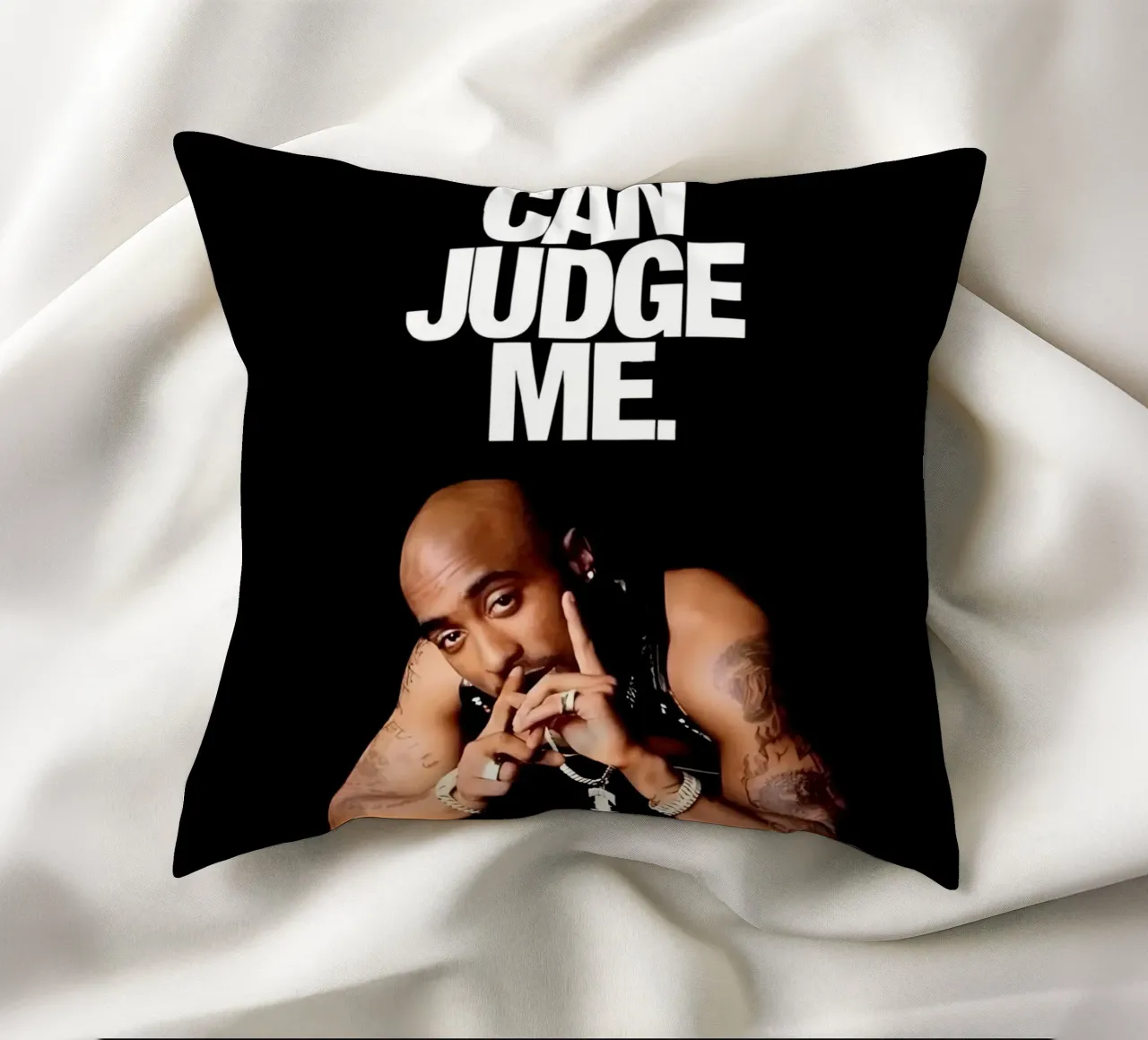 ONLY GOD CAN JUDGE ME cuscino da Type & Tape