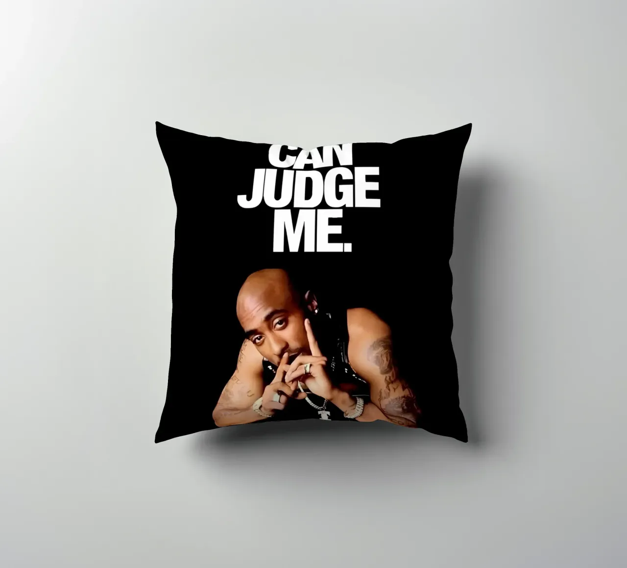 ONLY GOD CAN JUDGE ME cuscino da Type & Tape