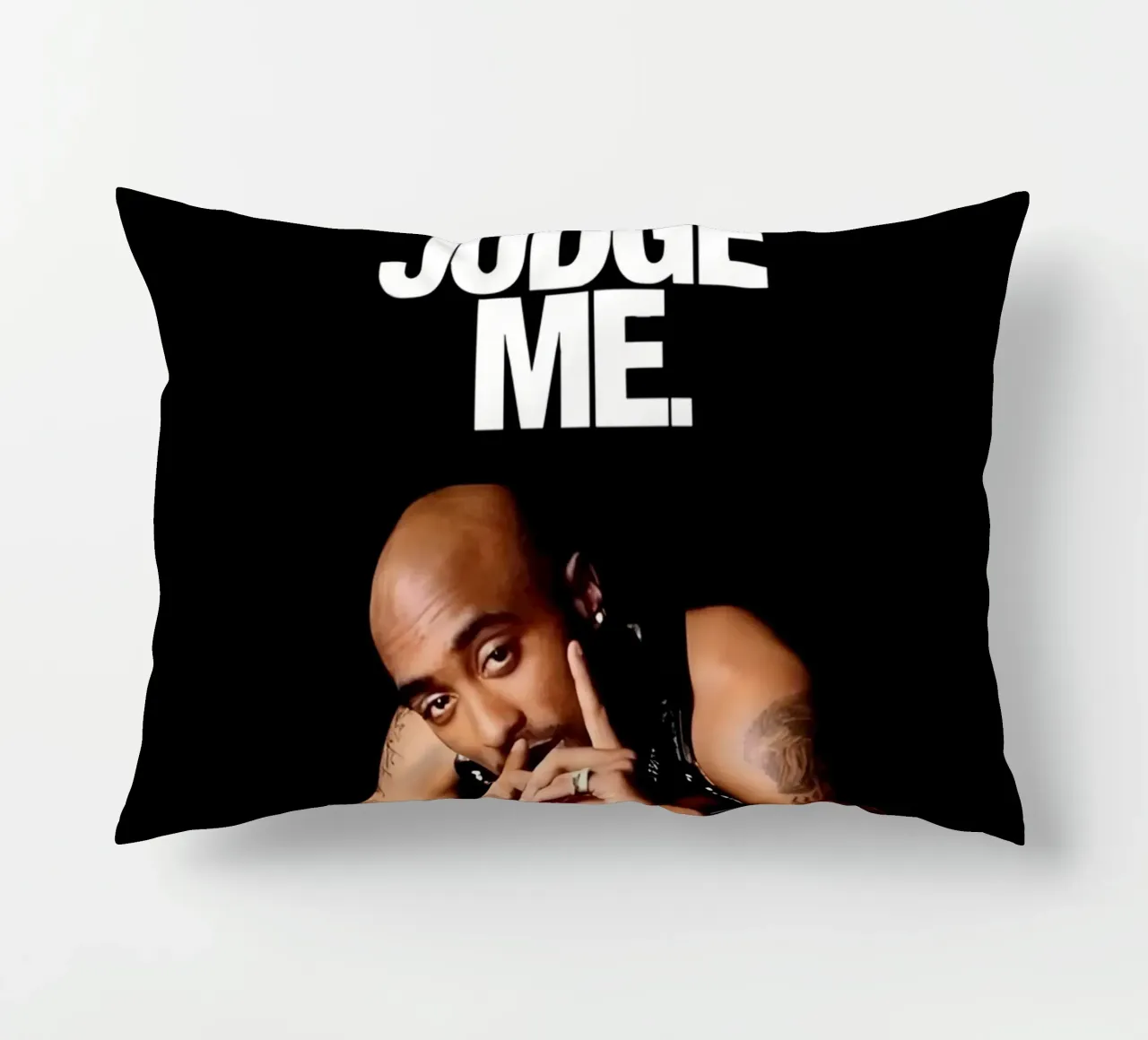 ONLY GOD CAN JUDGE ME cuscino da Type & Tape