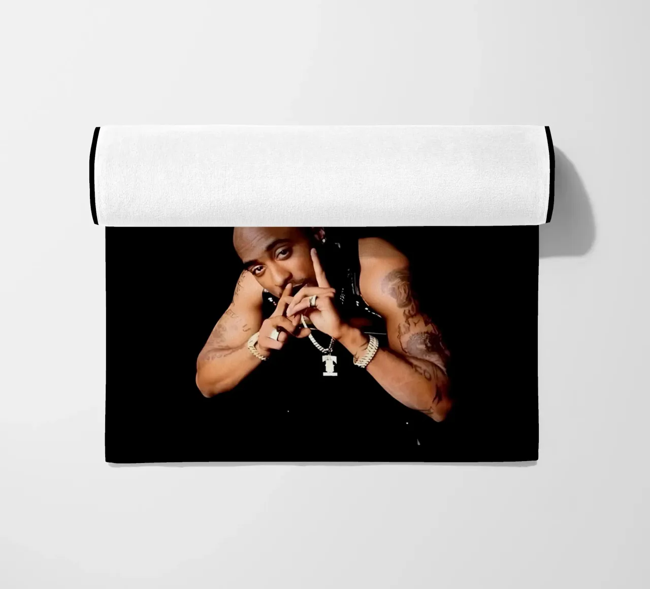 ONLY GOD CAN JUDGE ME telo mare da Type & Tape