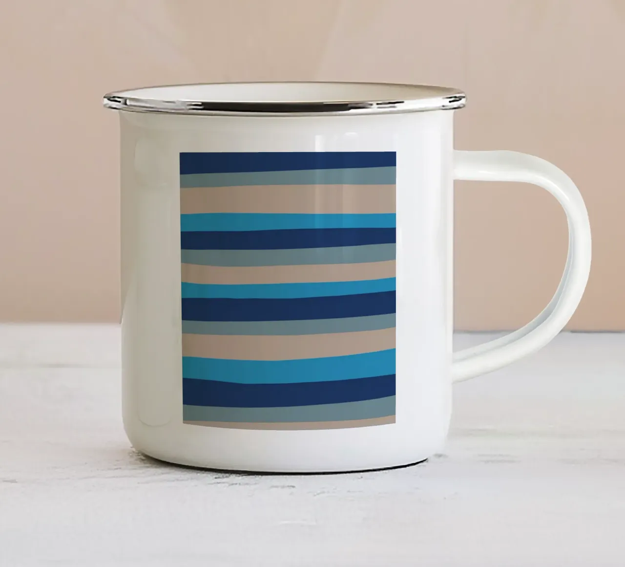 Strisce colorate var 2 tazza in smalto da Little Dean