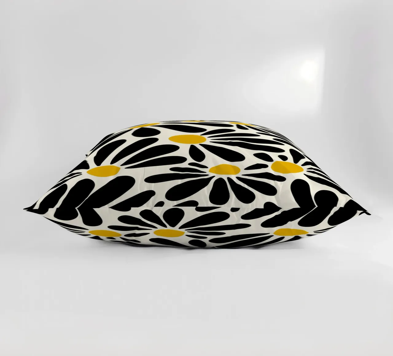 Black petals flowers cuscino da TijanaArtStudio88