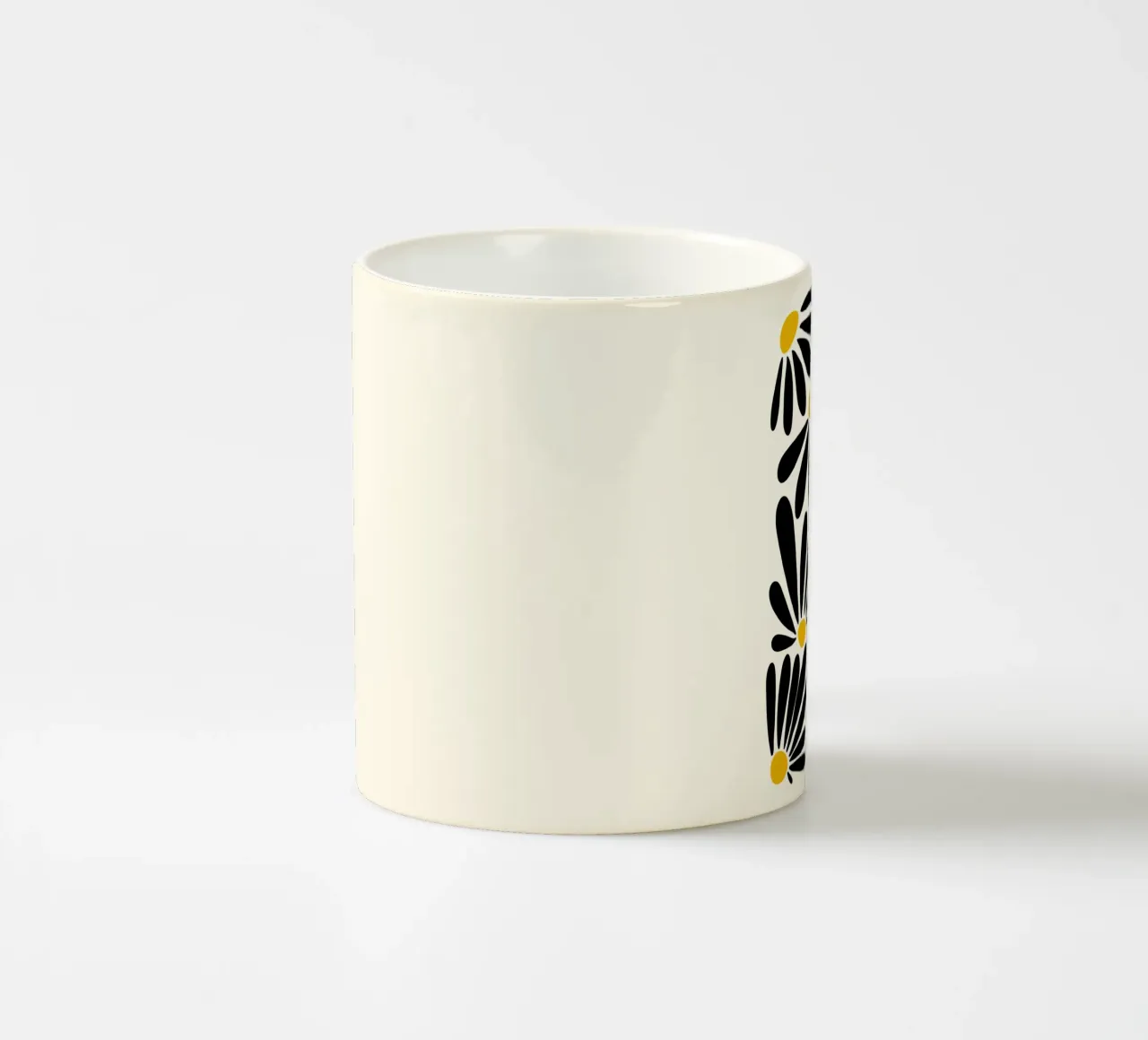 Black petals flowers tazza in ceramica da TijanaArtStudio88