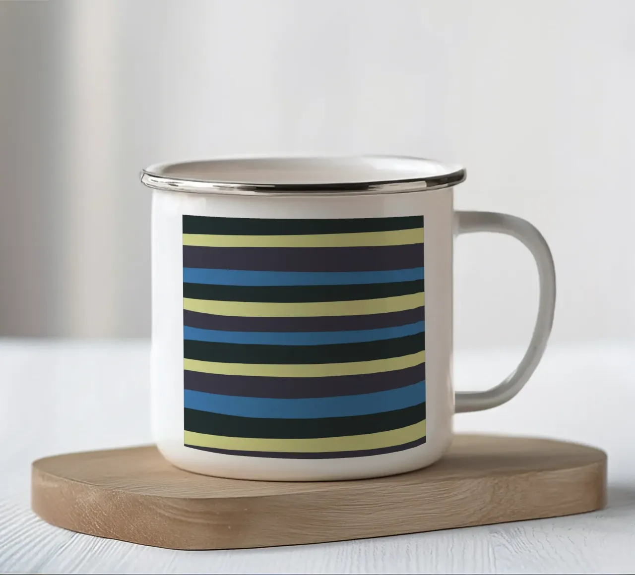 Strisce colorate var 4 tazza in smalto da Little Dean
