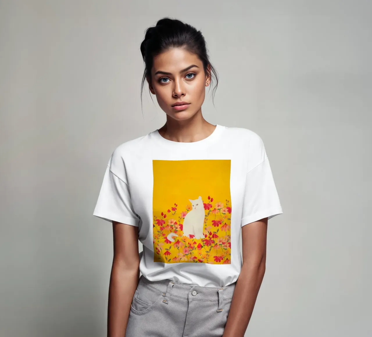 gatto in un campo di fiori 3 t-shirt da ThingDesign