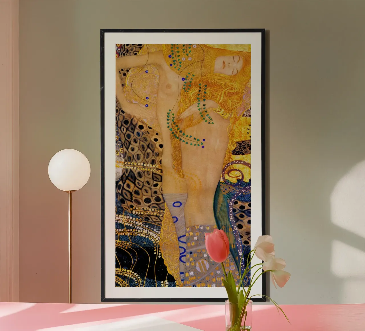 Serpenti d'acqua I poster con telaio in legno da Glen Stephens