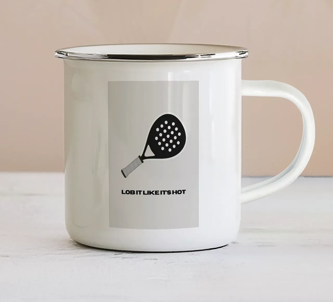 Padel: Lob it like it's hot tazza in smalto da Diesdas Ananas Design