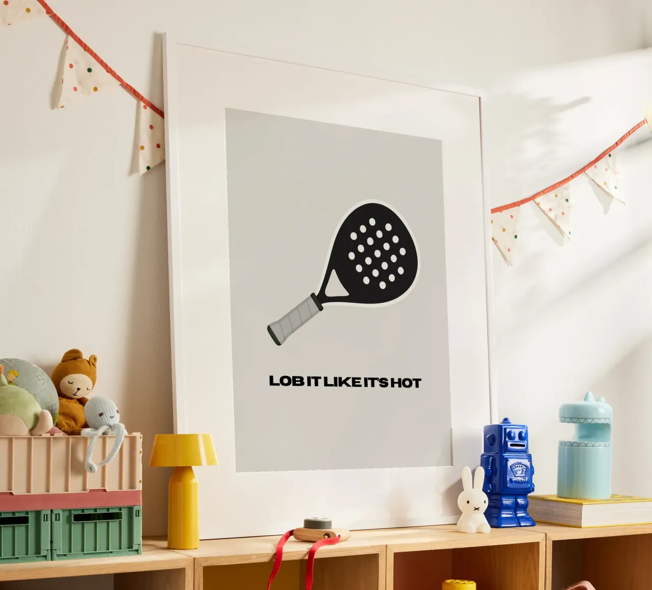 Padel: Lob it like it's hot poster con telaio in legno da Diesdas Ananas Design