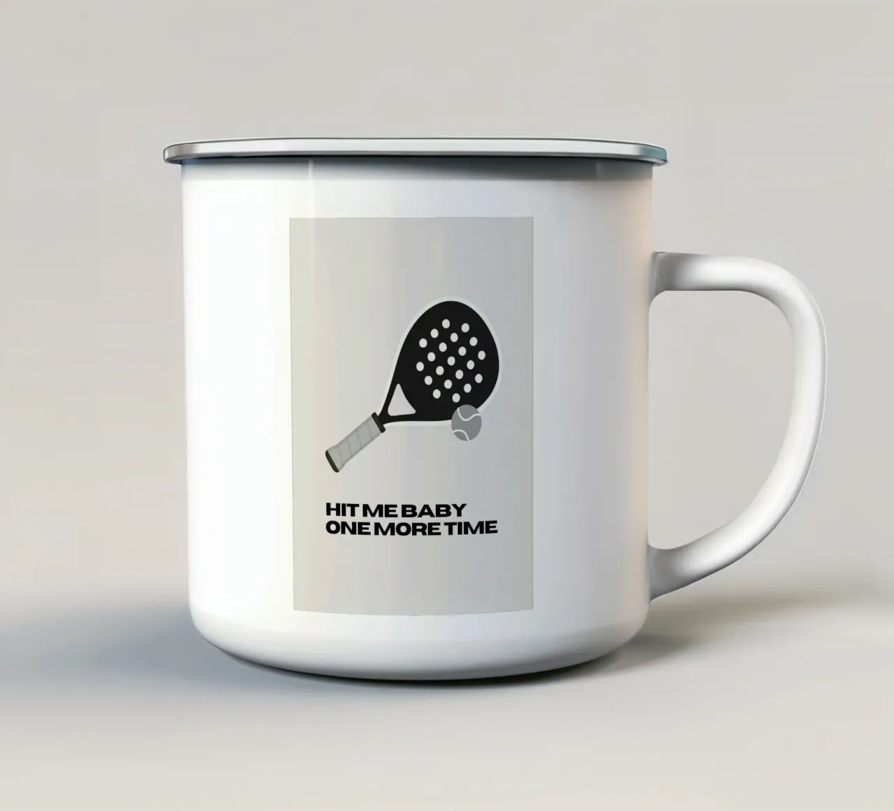 Padel: Hit me baby one more time tazza in smalto da Diesdas Ananas Design