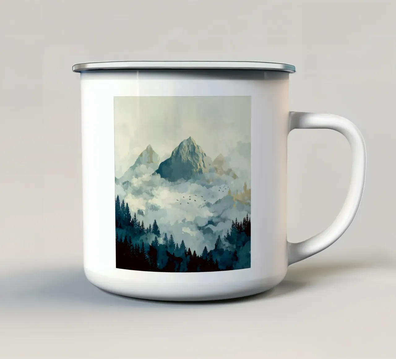 Mountain Landscape - Snowy Peaks and Pine Forest in Clouds tazza in smalto da Dune