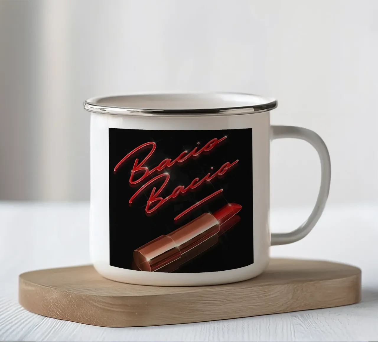 red lipstick tazza in smalto da Type & Tape