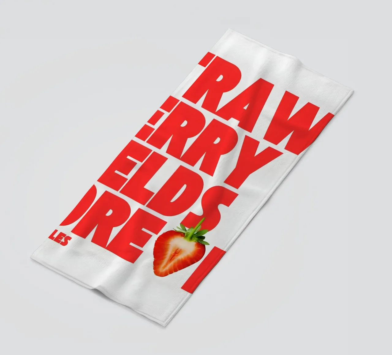 Strawberry Fields Forever telo mare da Type & Tape