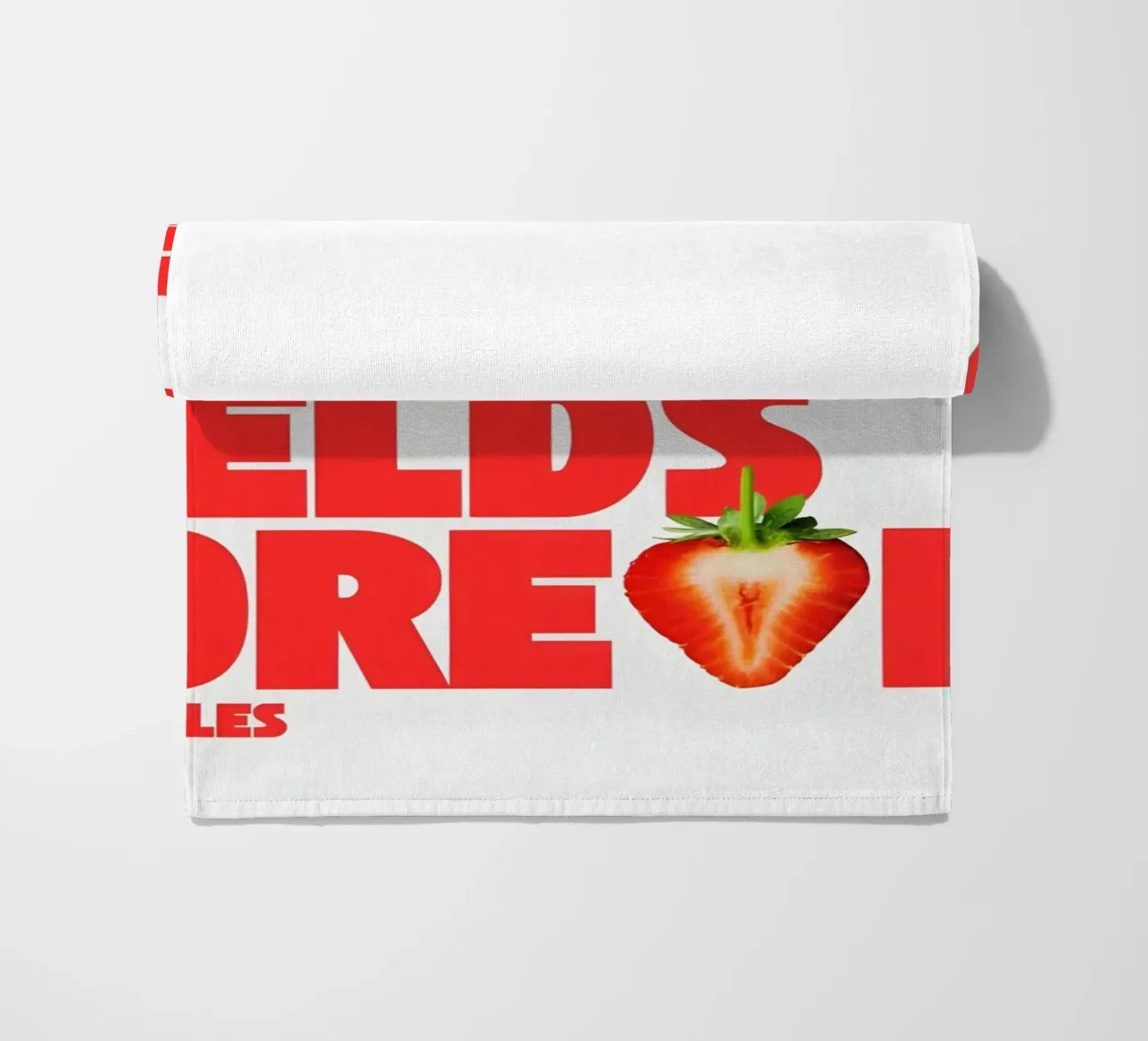 Strawberry Fields Forever telo mare da Type & Tape