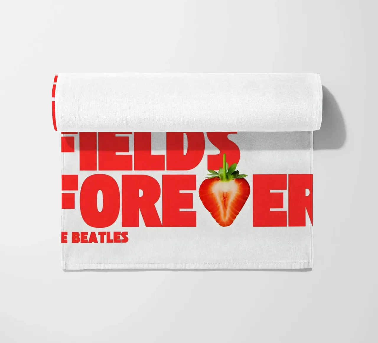 Strawberry Fields Forever telo mare da Type & Tape