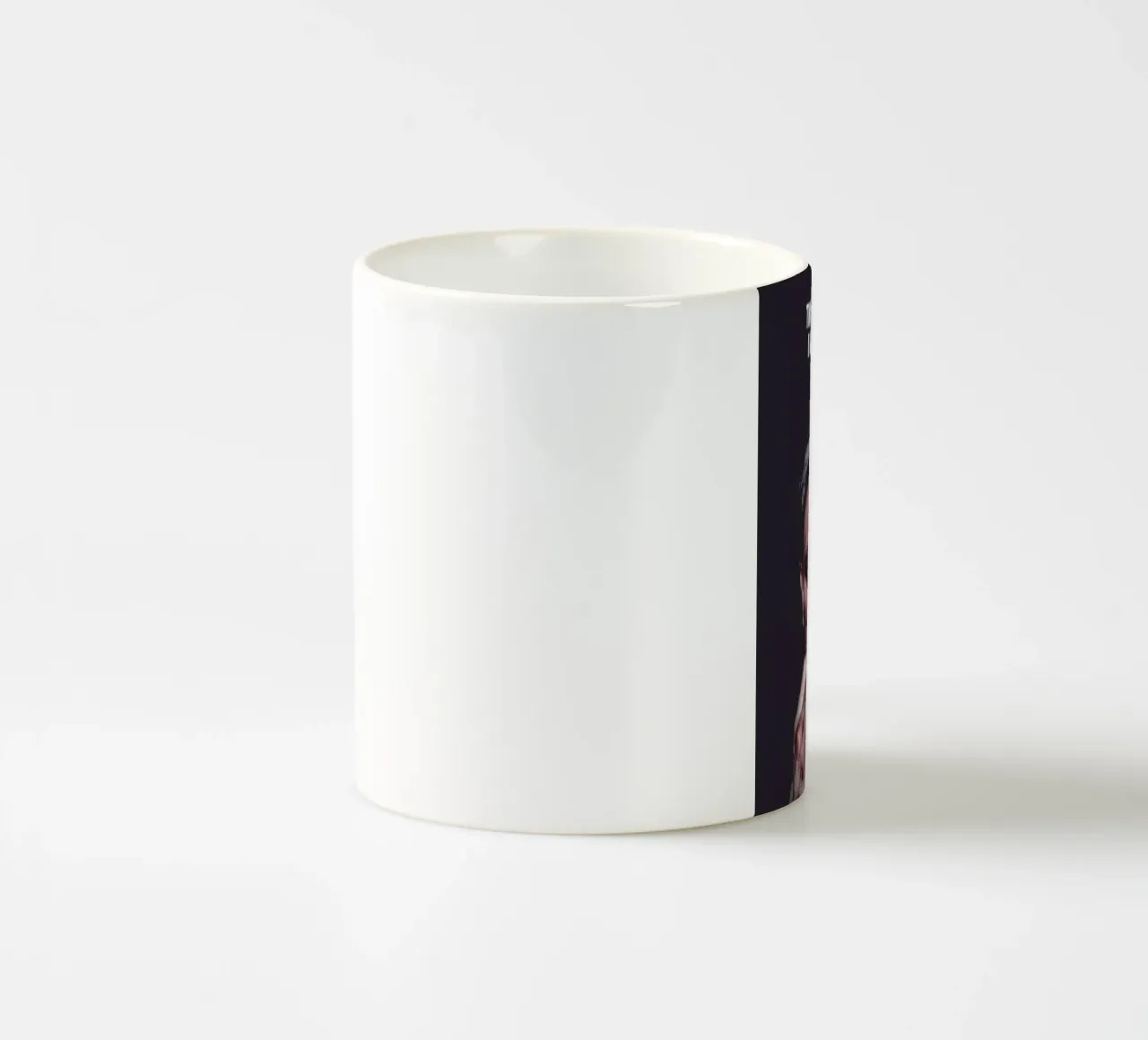 THIS NOT A GAME tazza in ceramica da Type & Tape