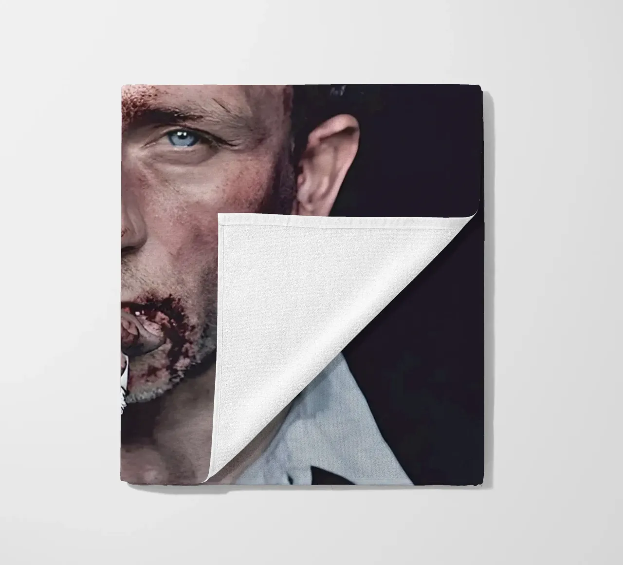 THIS NOT A GAME telo mare da Type & Tape