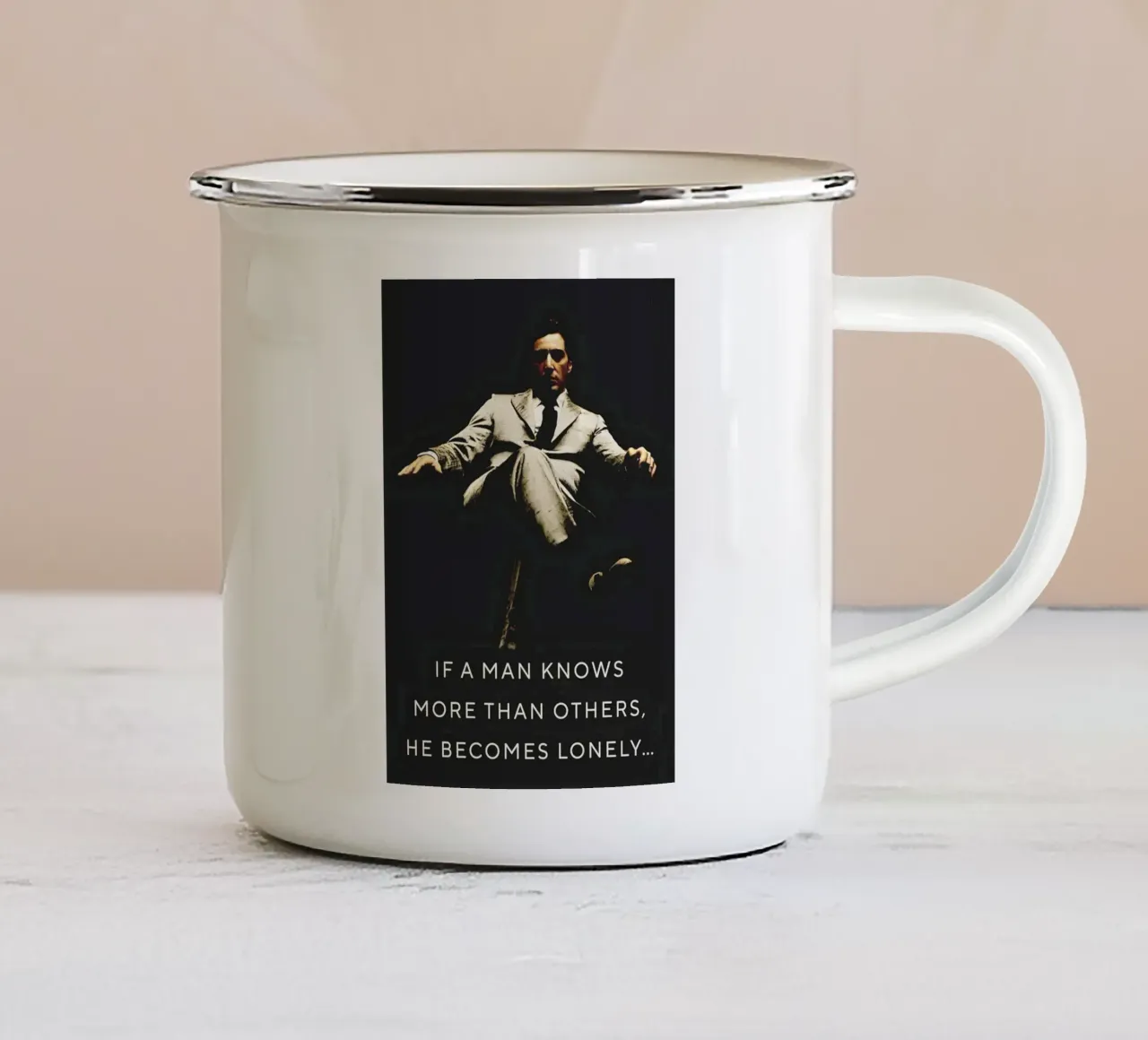 BECOMES LONELY tazza in smalto da Type & Tape