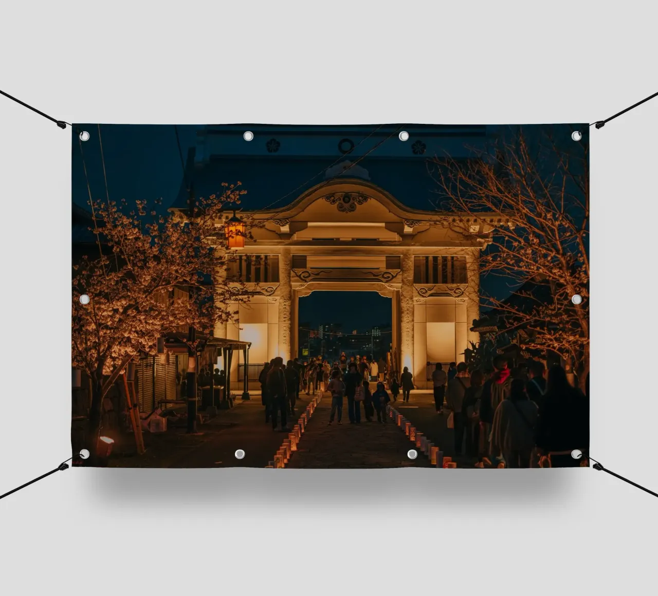 Tempio notturno dei ciliegi in fiore - Kumamoto, Giappone telo in pvc da Marcel Bisig