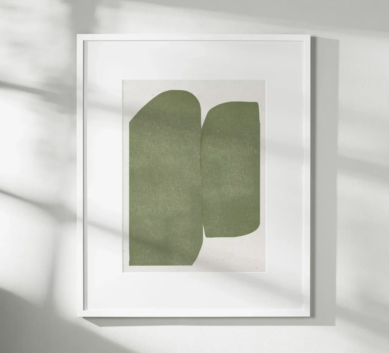 Carta verde tagliata moderna poster con telaio in plastica da The Miuus Studio