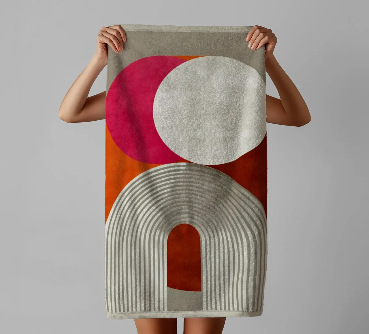 Symmetrical circle design towel by Carinaprint