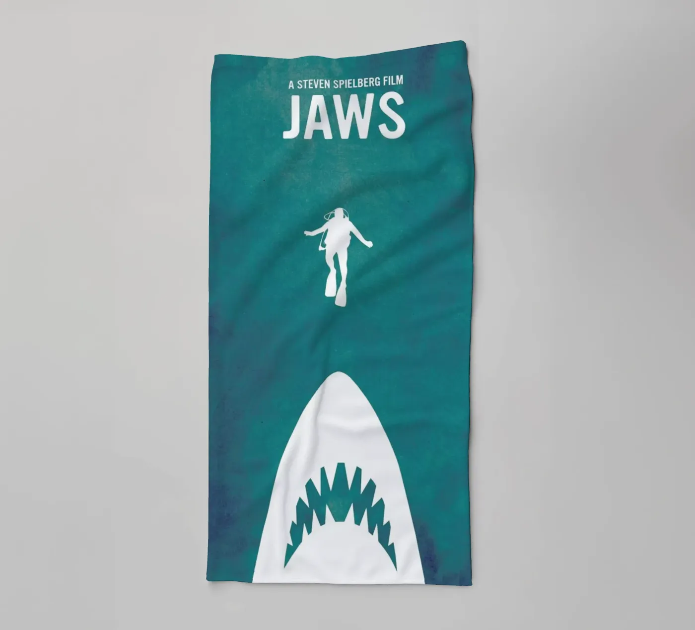 Jaws Inspired badhanddoek van Calm The Ham