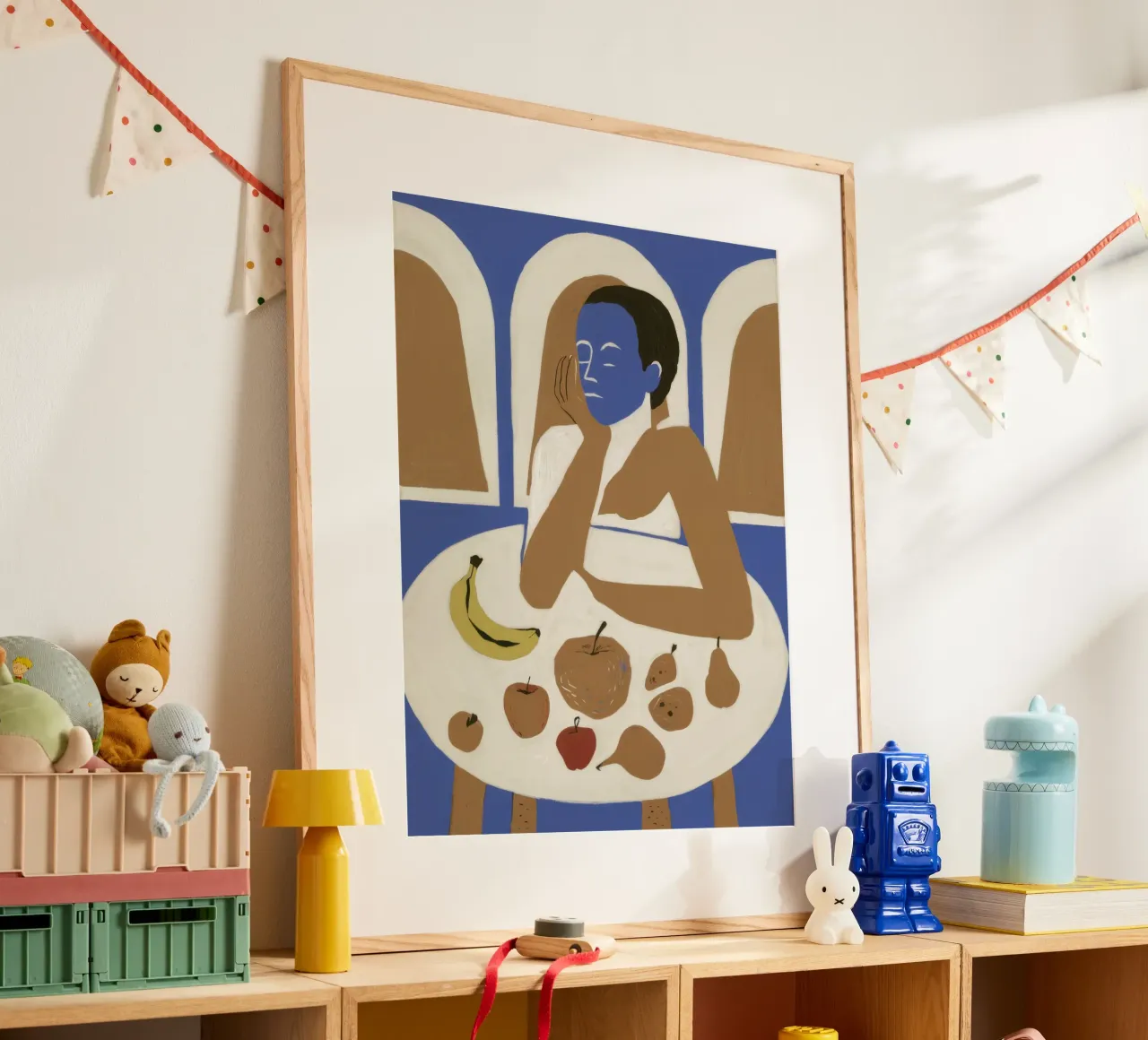 Signora della frutta poster con telaio in plastica da Nova Glaze