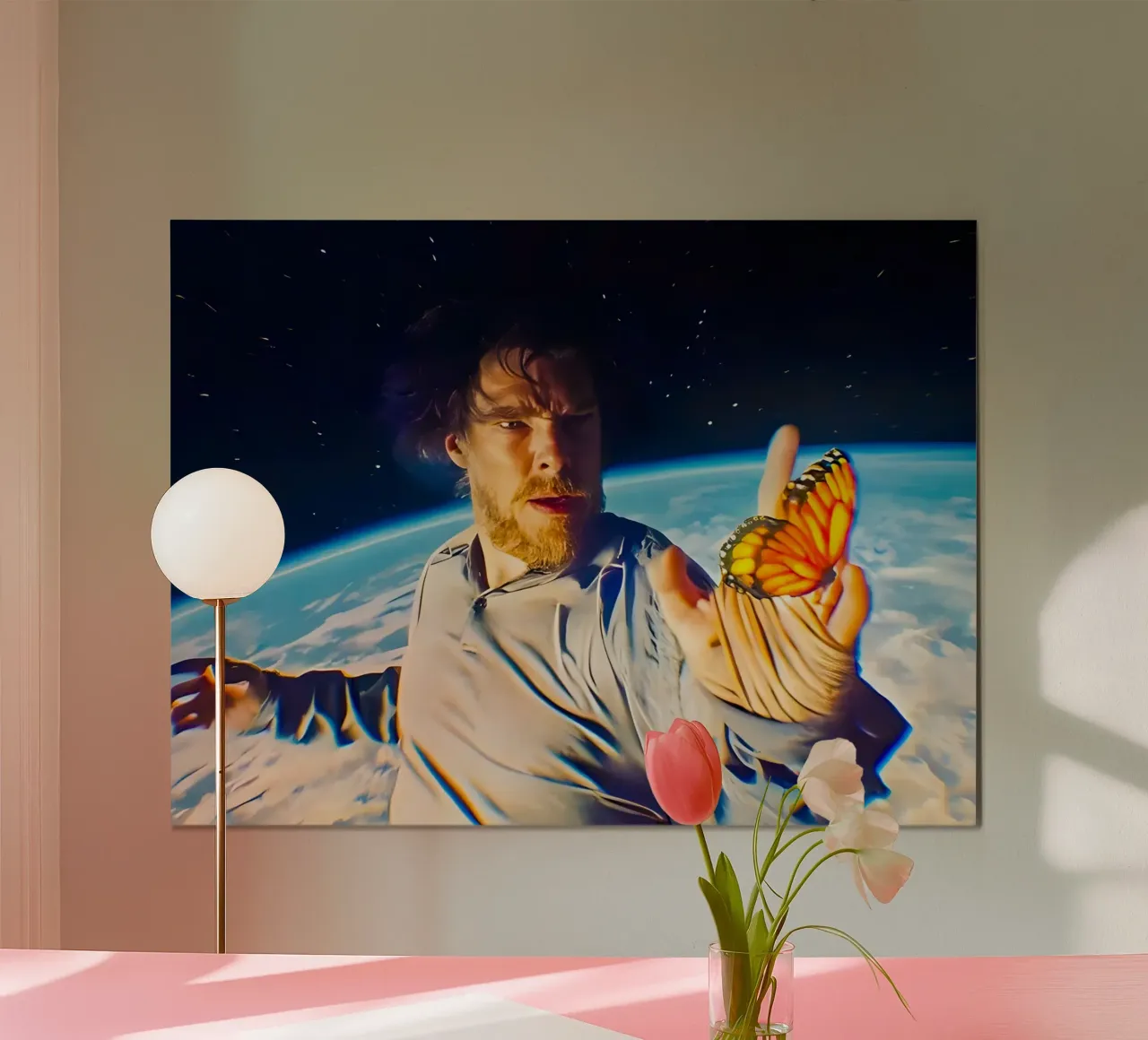 Doc. stranger poster con telaio in plastica da Low poly art