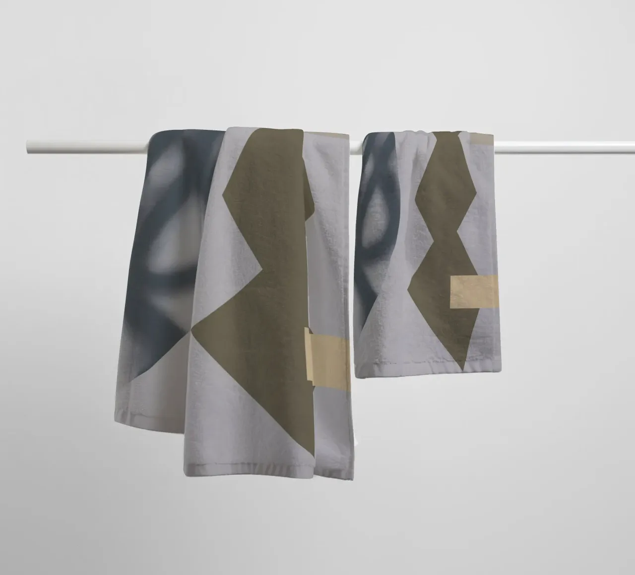 Sfumature di grigio geometriche 04 asciugamano da bagno da Little Dean