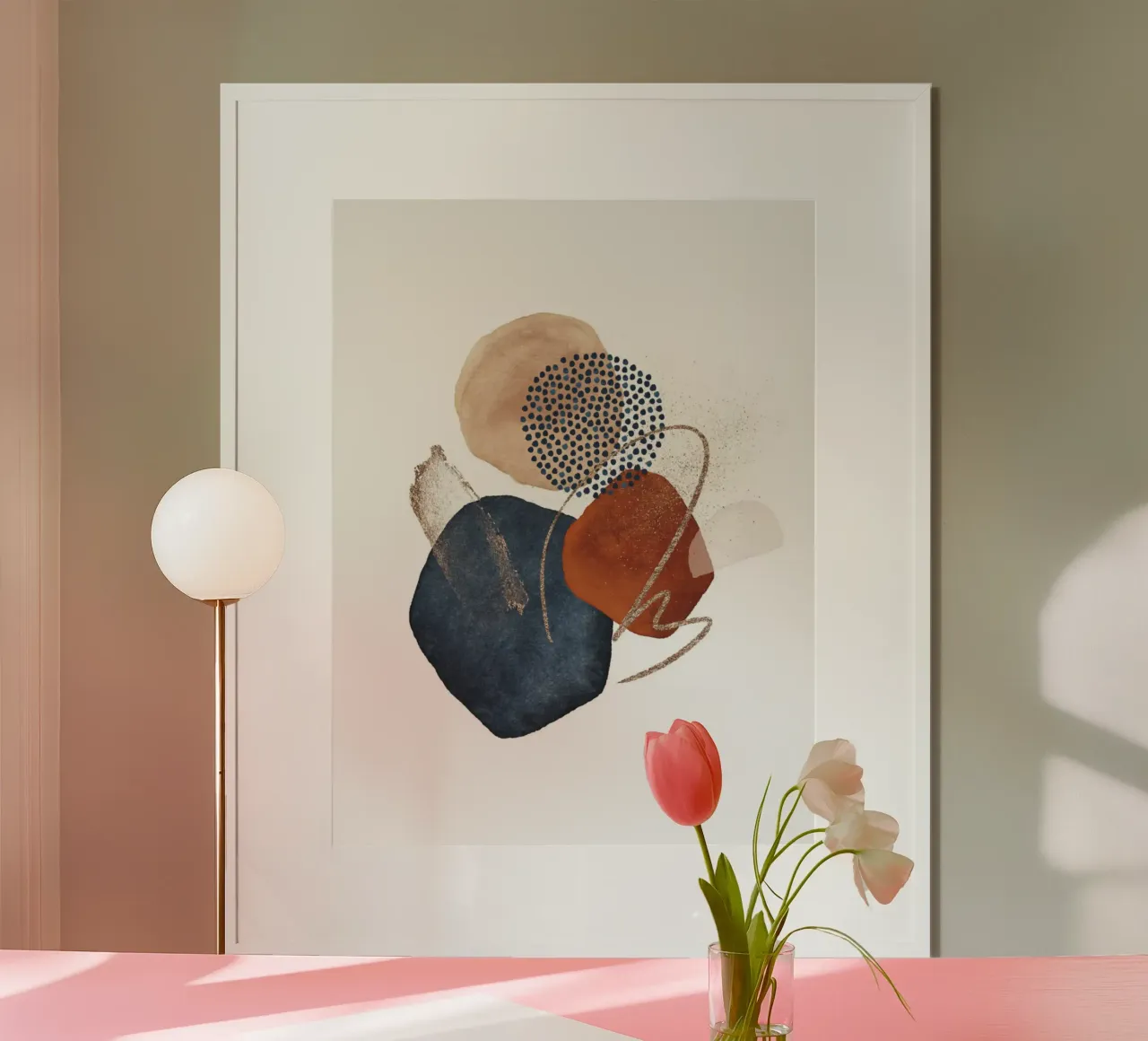 Poster astratto moderno con forme acquerellate blu e marrone poster con telaio in plastica da June Jordan