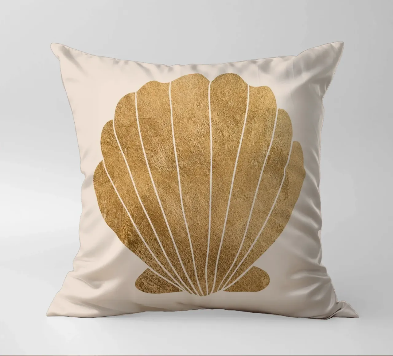 Gold clam shell cuscino da GraceDigitalArtCo