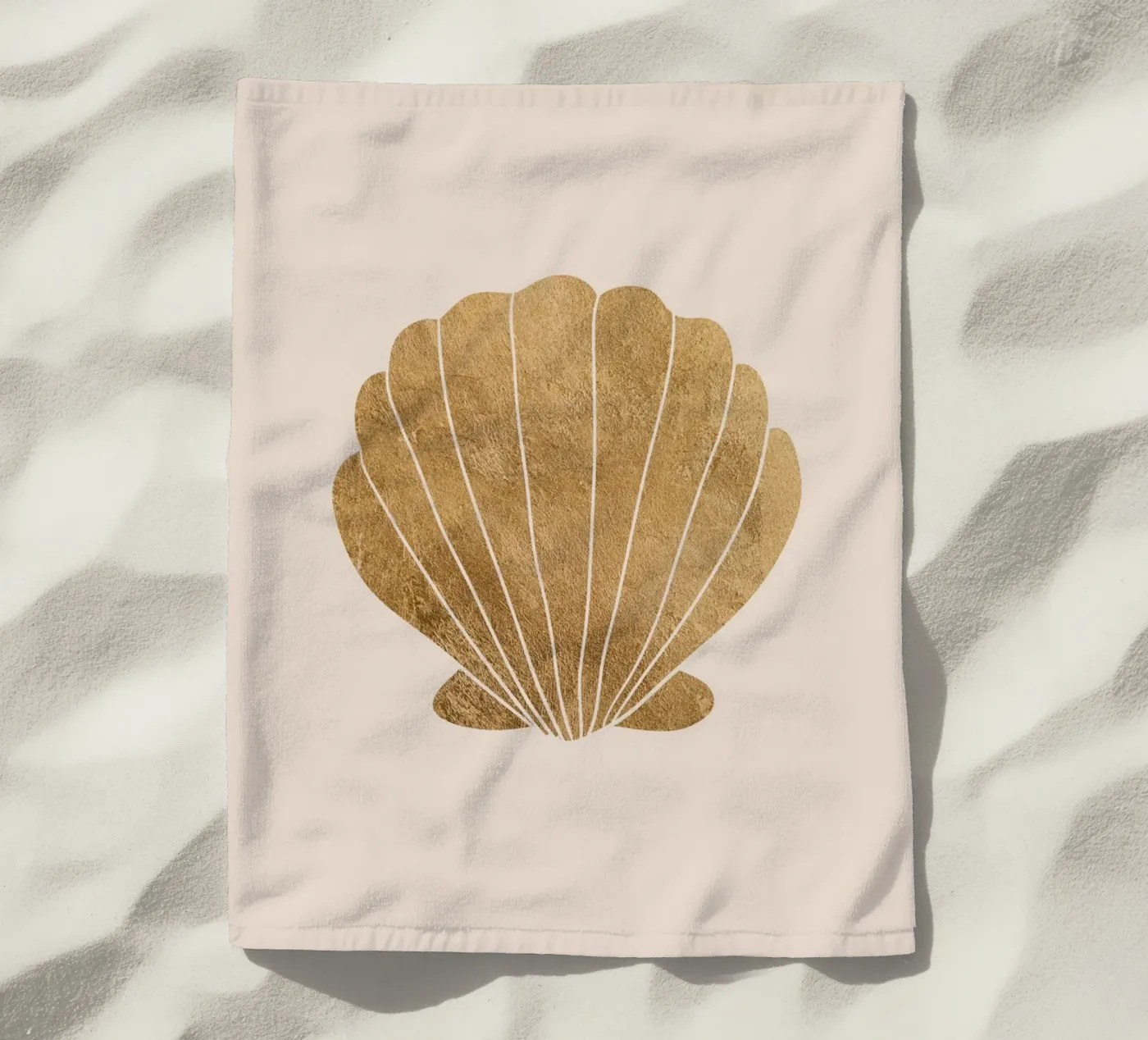Gold clam shell telo mare da GraceDigitalArtCo