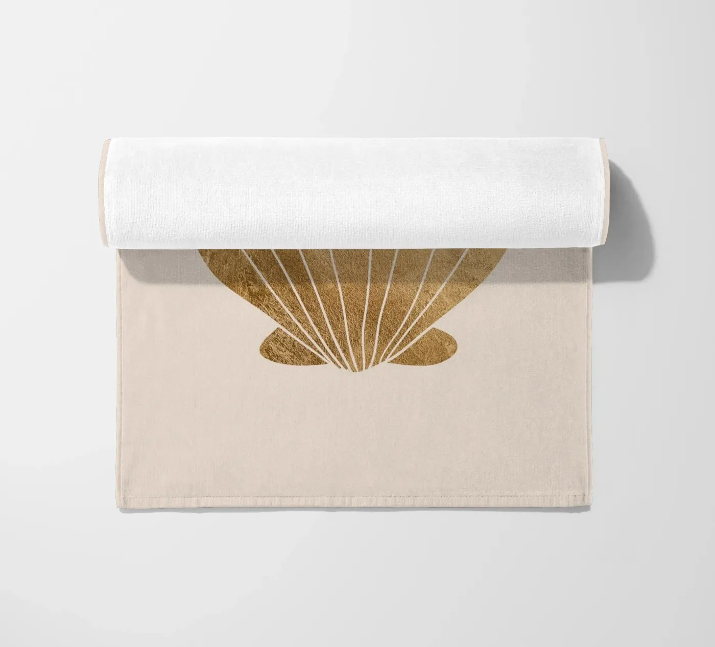Gold clam shell telo mare da GraceDigitalArtCo