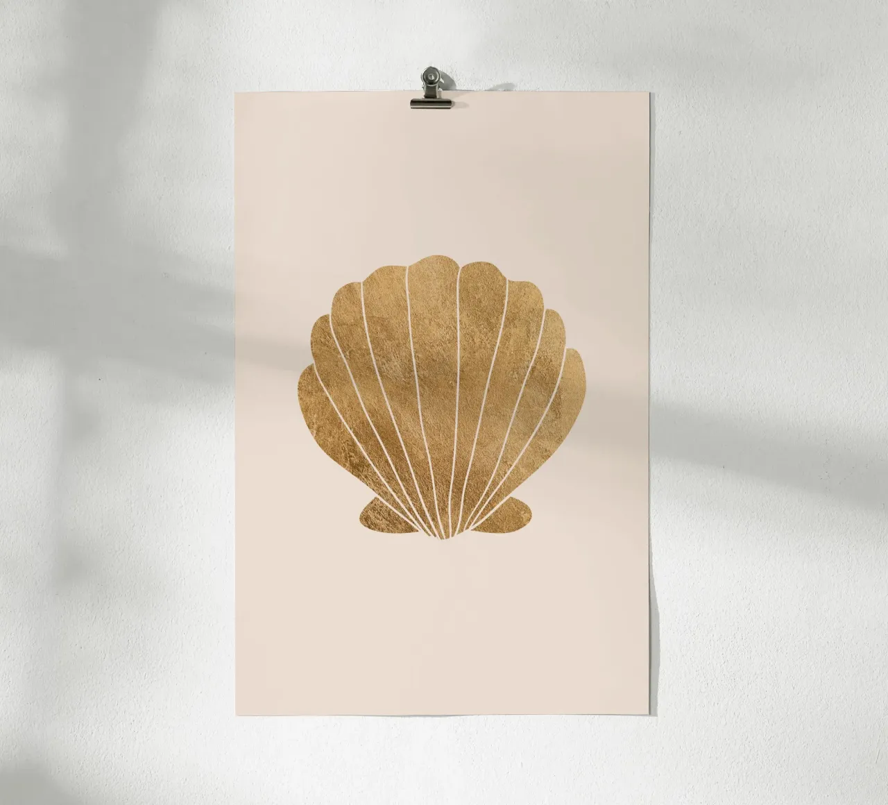Gold clam shell poster con telaio in alluminio da GraceDigitalArtCo