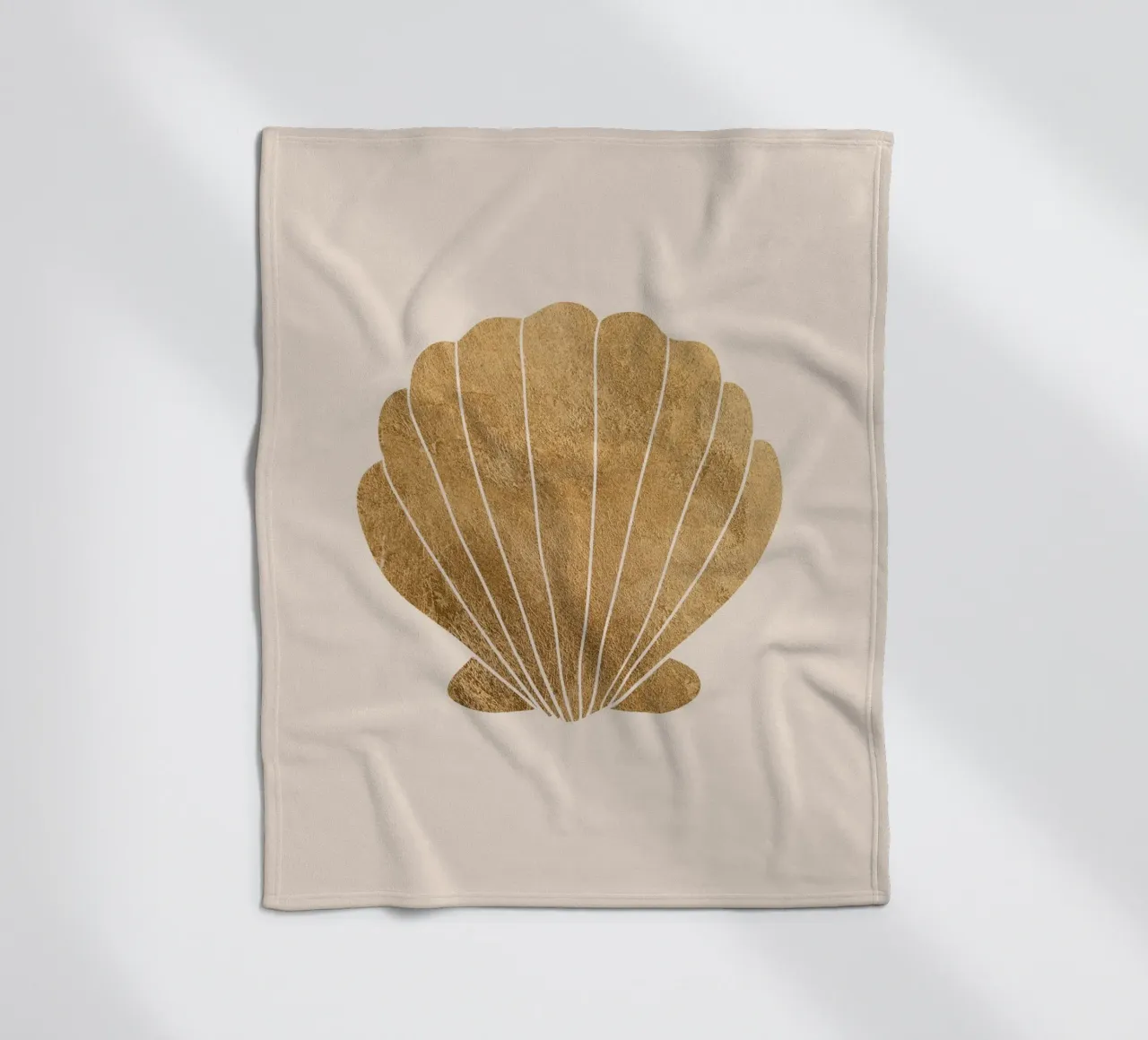 Gold clam shell coperta in pile da GraceDigitalArtCo