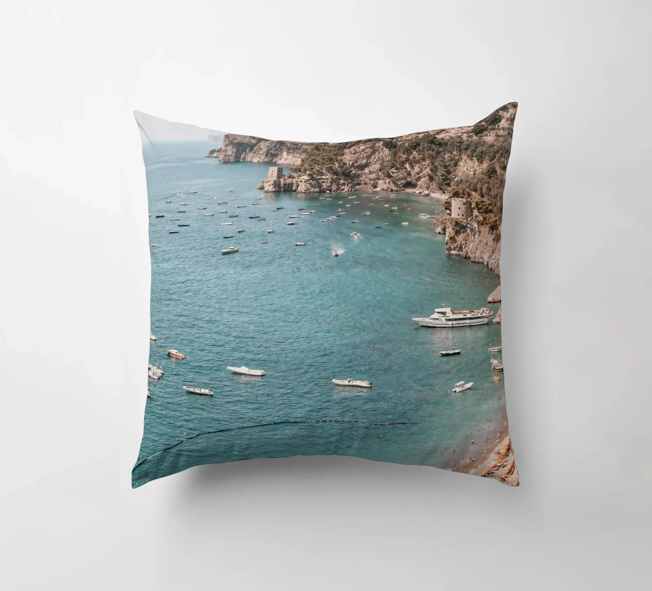 Positano Beach View cuscino da GraceDigitalArtCo