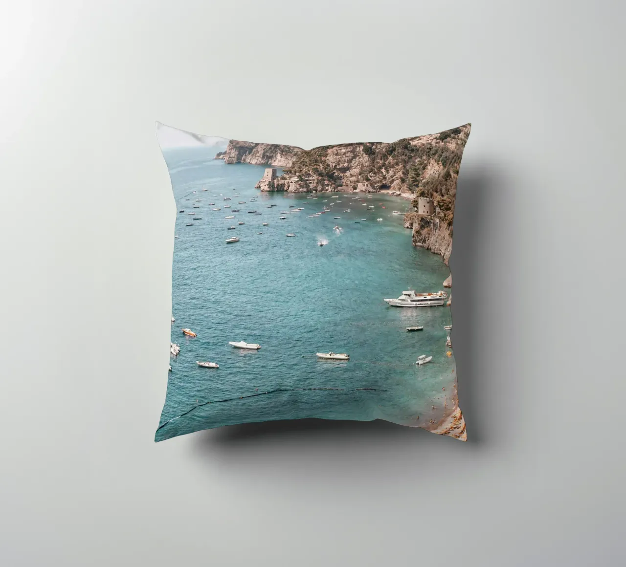 Positano Beach View cuscino da GraceDigitalArtCo
