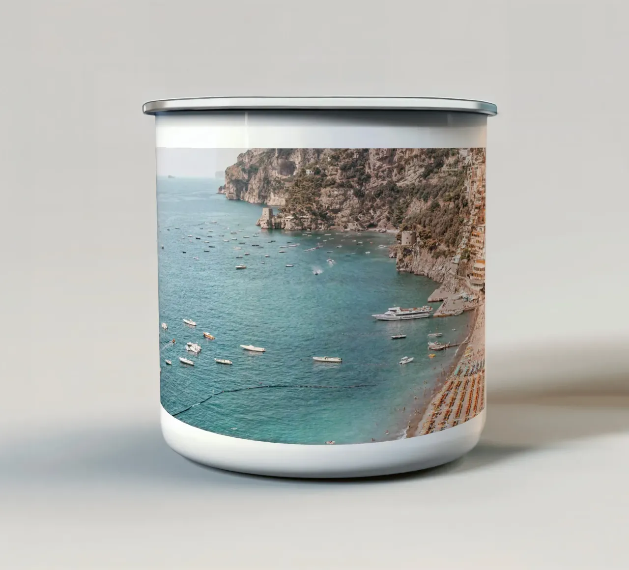 Positano Beach View tazza in smalto da GraceDigitalArtCo