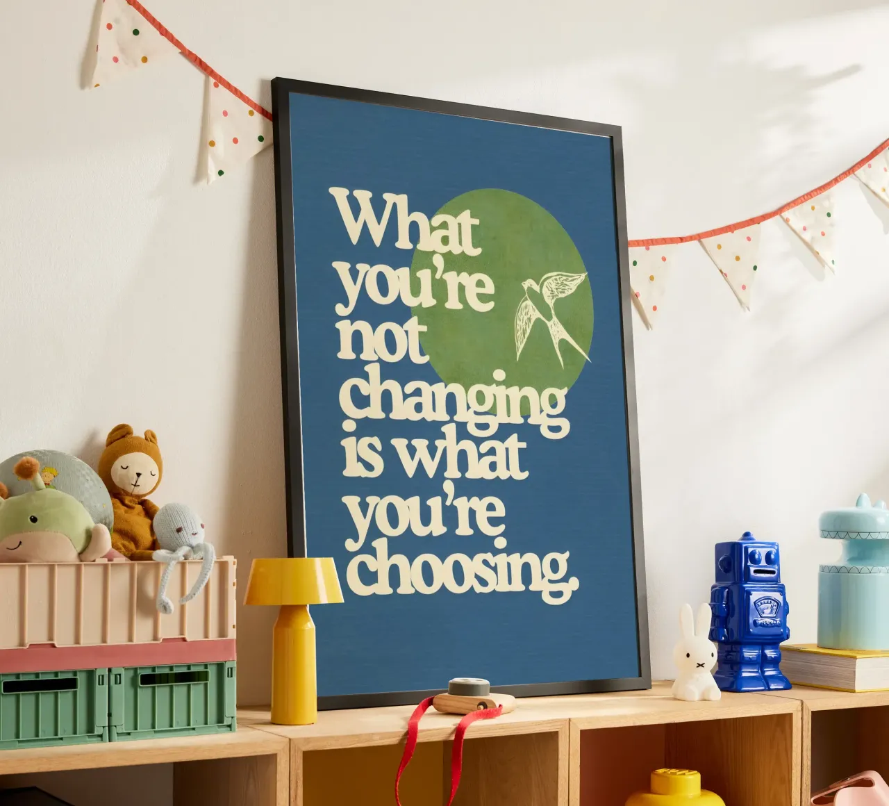 birds in flight poster con telaio in plastica da Type & Tape