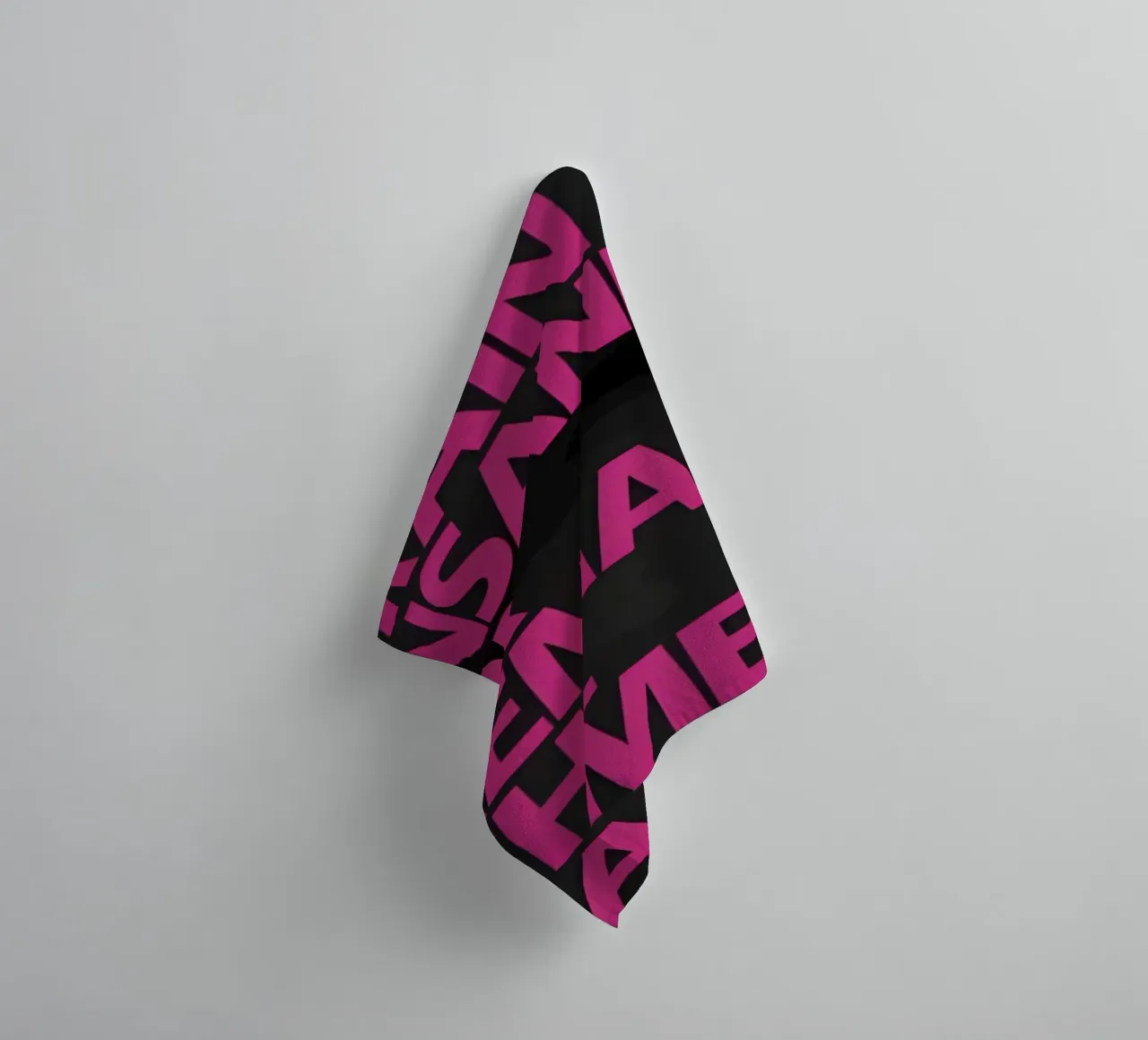 Train Insane Or Remain The Same' asciugamano da bagno da Type & Tape