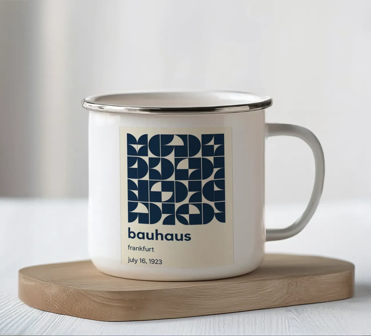 Geometria Bauhaus Francoforte tazza in smalto da Casa Calm