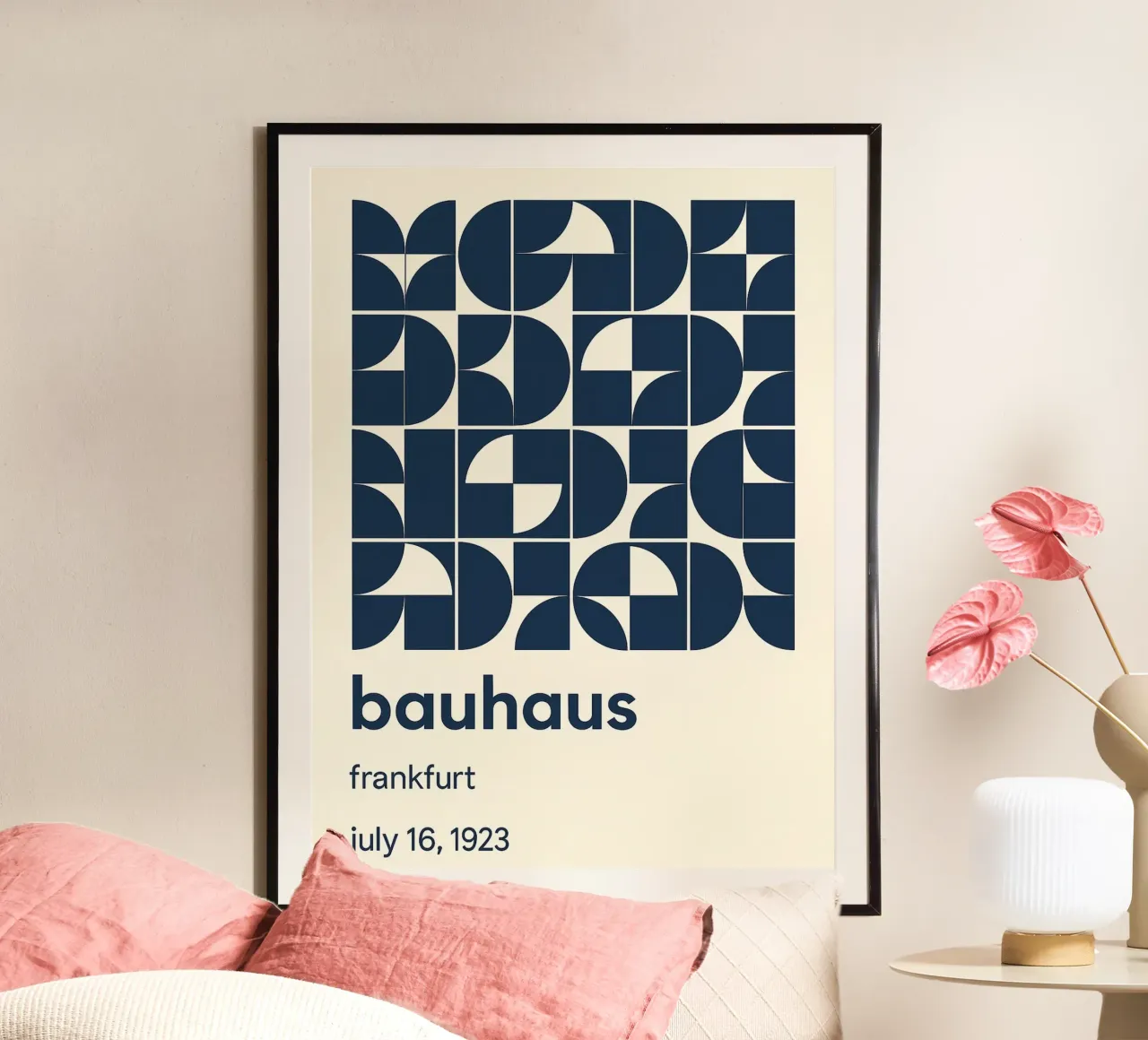 Geometria Bauhaus Francoforte poster con telaio in alluminio da Casa Calm