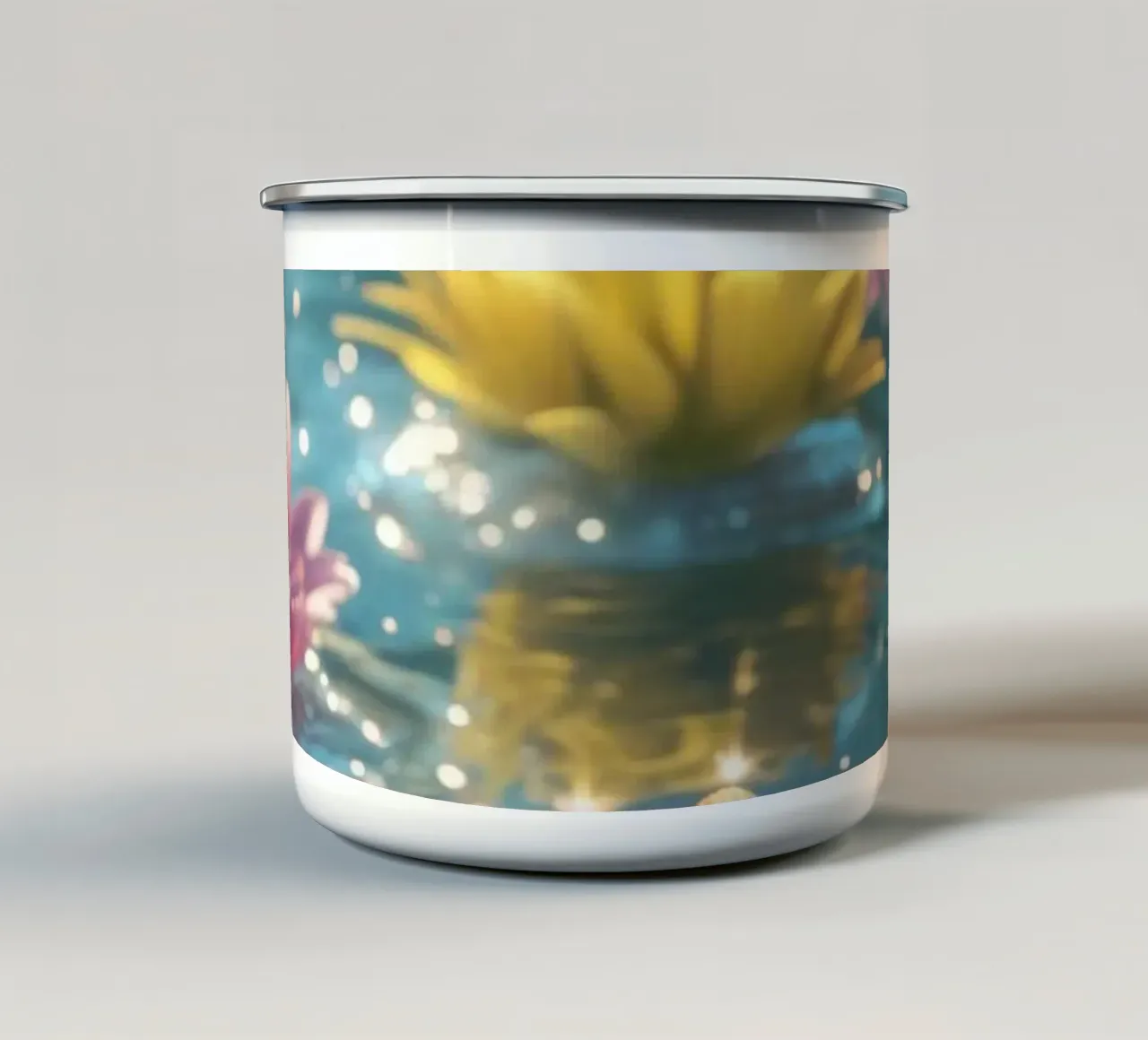 Fiori magici e colorati sull'acqua tazza in smalto da Léa Lefebvre Photography