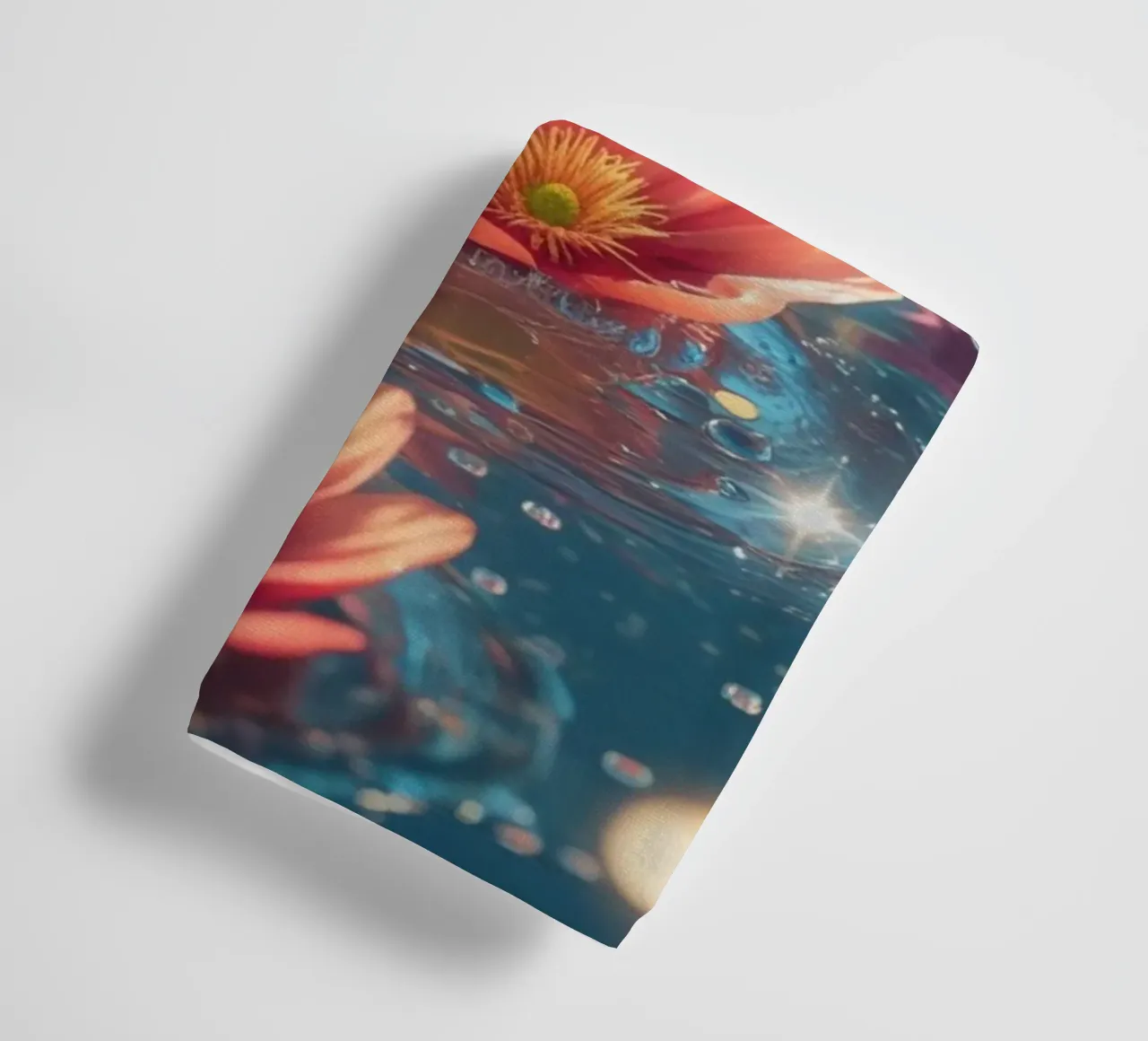 Fiori magici e colorati sull'acqua asciugamano da bagno da Léa Lefebvre Photography