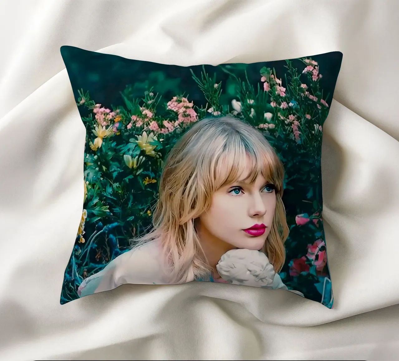 Taylor Swift cuscino da Musadad Shop