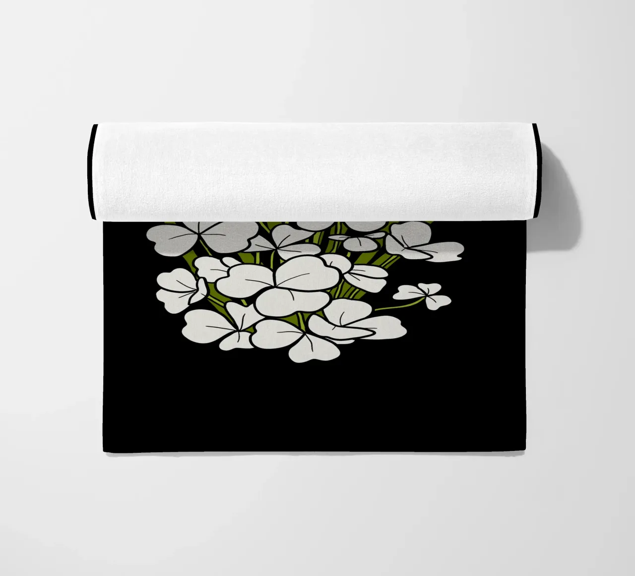 White shamrock telo mare da TijanaArtStudio88